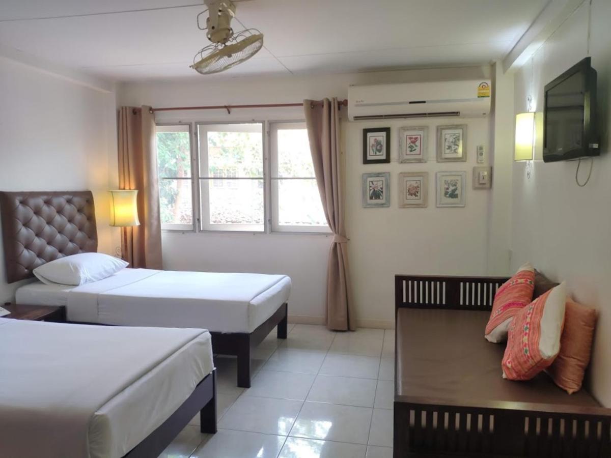 Changpuak Hotel Chiang Mai Exterior photo